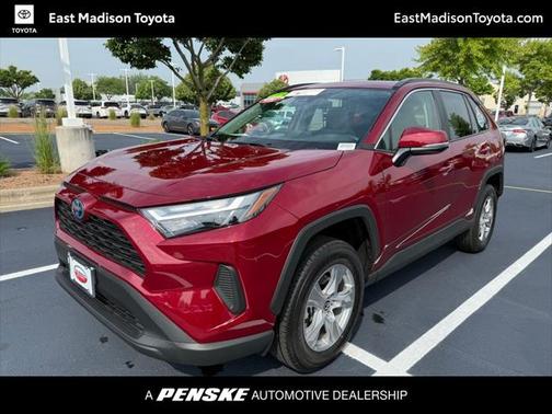 2022 Toyota RAV4 Hybrid XLE
