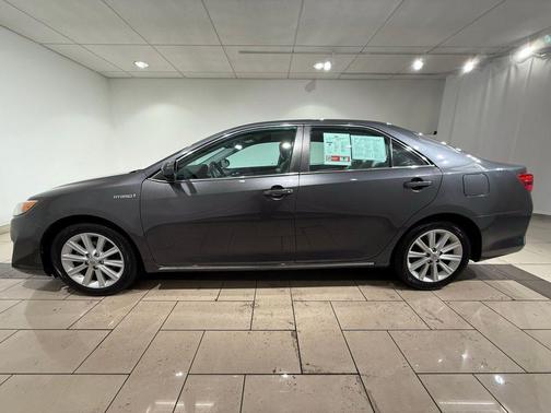 2012 Toyota Camry Hybrid XLE