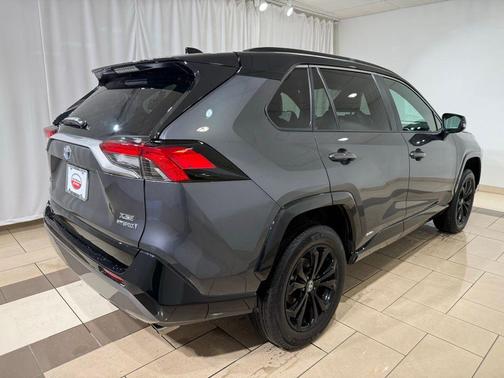 2023 Toyota RAV4 Hybrid SE