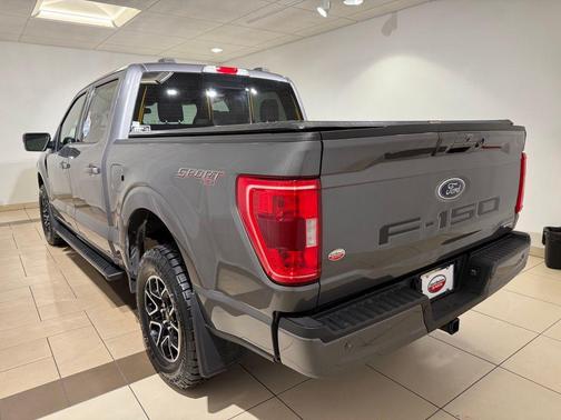 CARBONIZED GRAY METALLIC 2022 Ford F-150 XLT