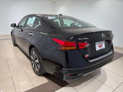 2022 Nissan Altima 2.5 SL