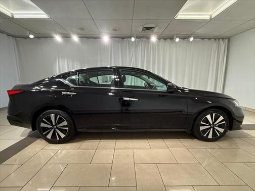 2022 Nissan Altima 2.5 SL