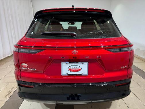 2026 Toyota Crown Signia XLE