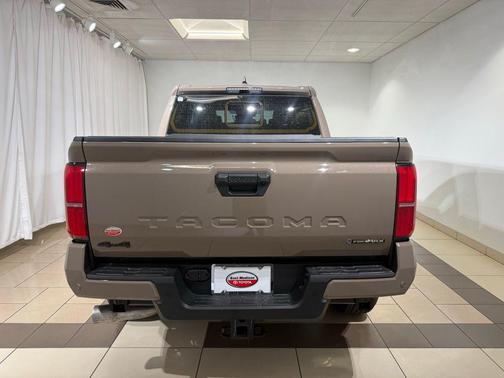 2026 Toyota Tacoma Hybrid TRD Sport