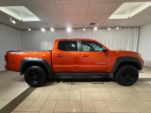 2017 Toyota Tacoma TRD Sport