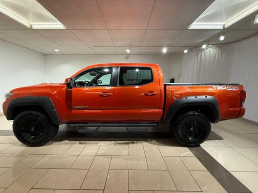 2017 Toyota Tacoma TRD Sport