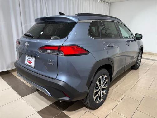 2025 Toyota Corolla Cross XLE