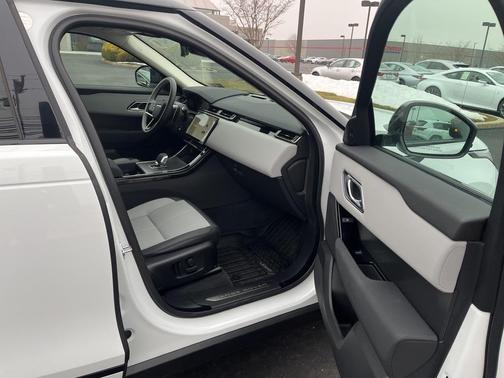 2025 Land Rover Range Rover Velar P400 Dynamic SE