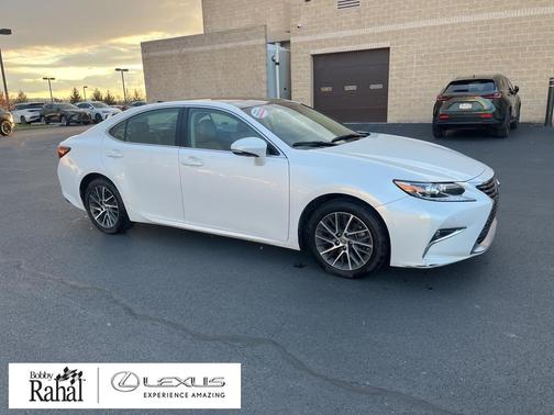 2017 Lexus ES 350 Base