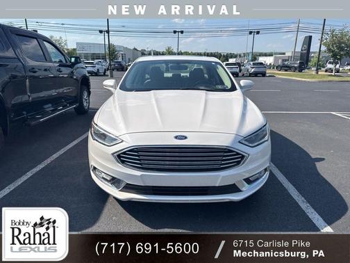 White Platinum Metallic Tri-Coat 2017 Ford Fusion SE