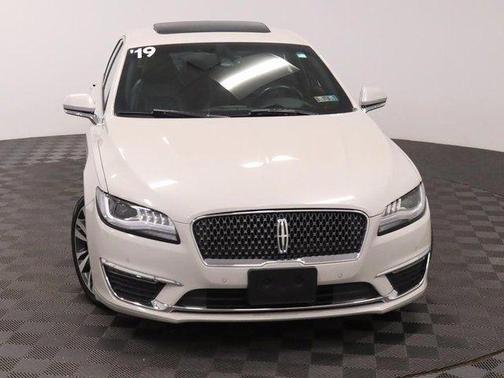 Ceramic Pearl Metallic Tri-Coat 2019 Lincoln MKZ Reserve II