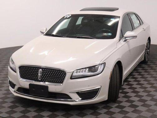 Ceramic Pearl Metallic Tri-Coat 2019 Lincoln MKZ Reserve II