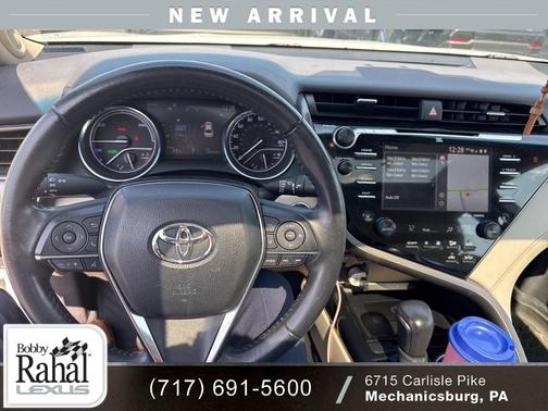 2020 Toyota Camry Hybrid XLE