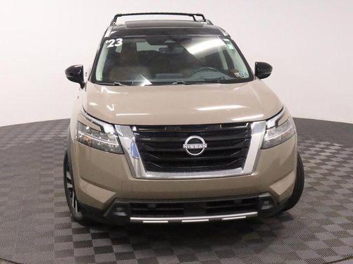 2023 Nissan Pathfinder Platinum 4WD
