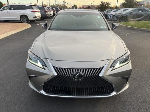 2019 Lexus ES 350 Base