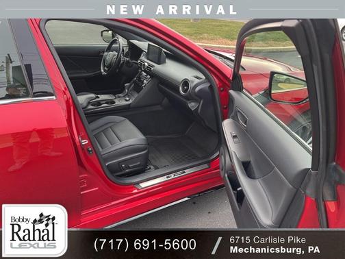 2022 Lexus IS 350 Base