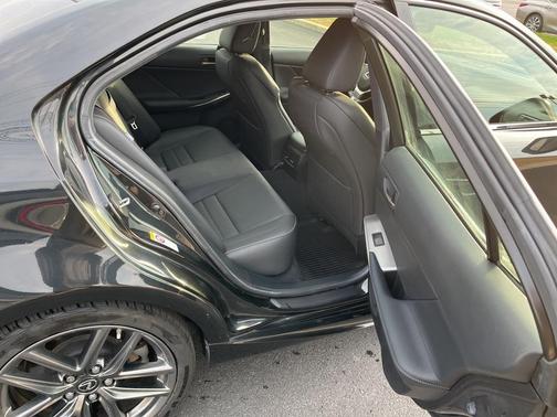 2018 Lexus IS 300 Base