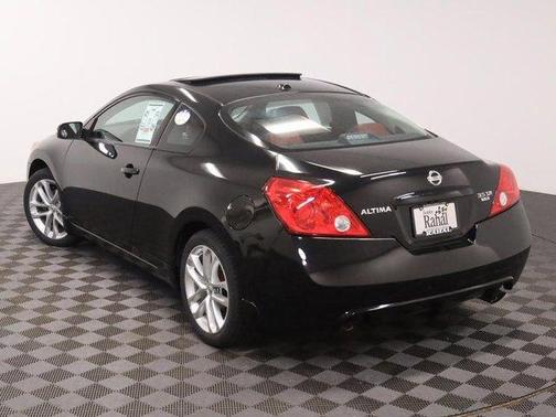Super Black Clearcoat 2012 Nissan Altima 3.5 SR