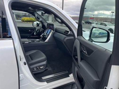 Eminent White Pearl 2026 Lexus LX 600 Luxury