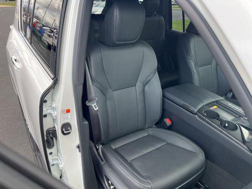 Eminent White Pearl 2026 Lexus LX 600 Luxury