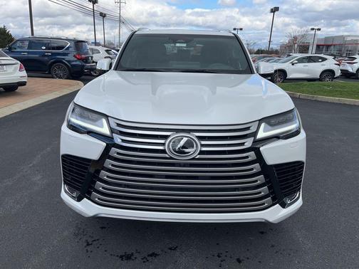 Eminent White Pearl 2026 Lexus LX 600 Luxury