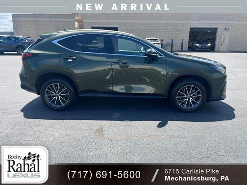 Nori Green Pearl 2023 Lexus NX 350 Premium