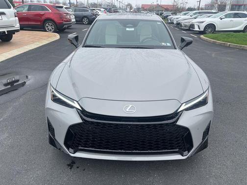 Wind 2026 Lexus IS 350 Base