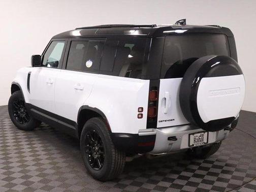 2025 Land Rover Defender 110 P300