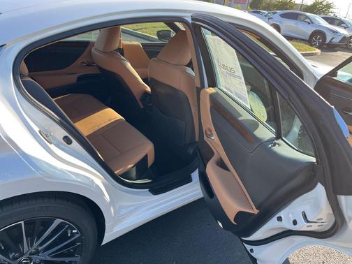 2025 Lexus ES 350 Base