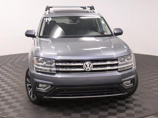 Platinum Gray Metallic 2019 Volkswagen Atlas 3.6L SEL Premium