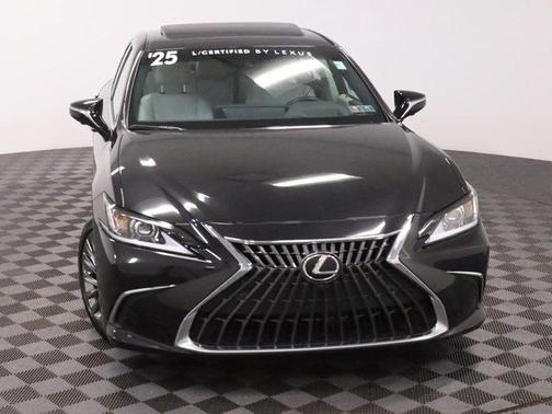 2025 Lexus ES 300h Luxury