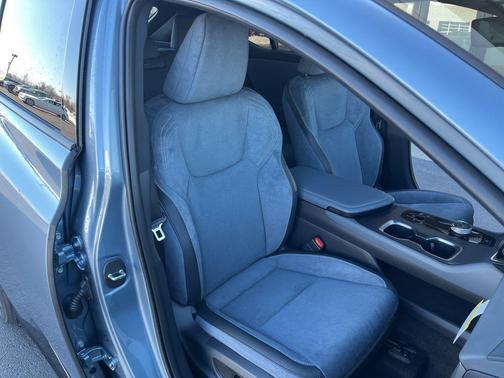 2026 Lexus RZ 450e Luxury