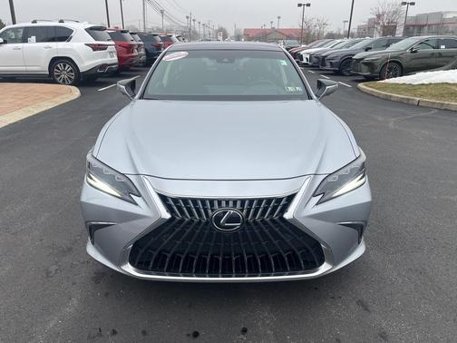 2023 Lexus ES 350 Ultra Luxury