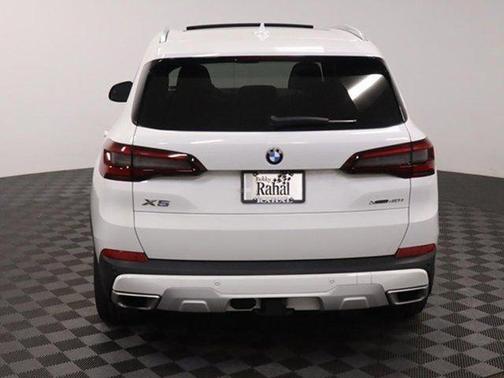 Alpine White 2021 BMW X5 xDrive40i