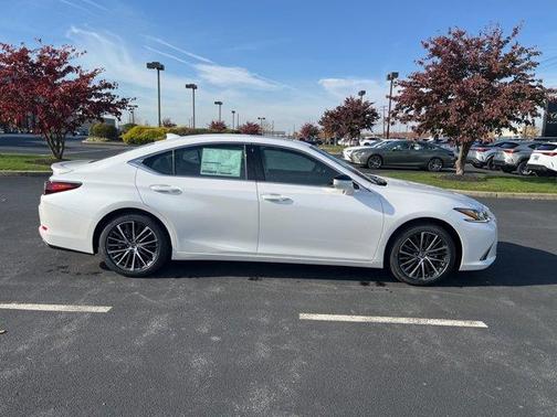 2025 Lexus ES 350 Base