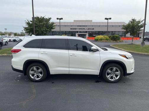 2017 Toyota Highlander Limited