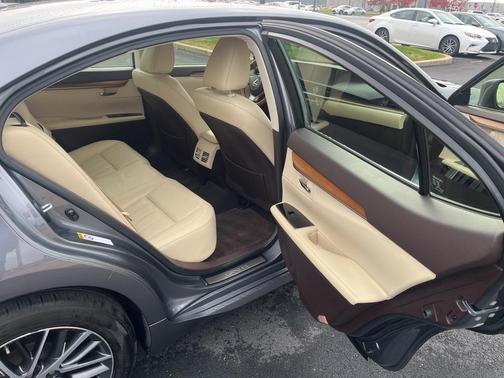 2016 Lexus ES 350 Base