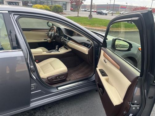 2016 Lexus ES 350 Base