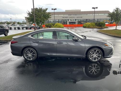 2025 Lexus ES 350 Base