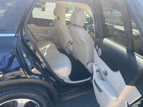 2021 Mercedes-Benz GLC 300 4MATIC