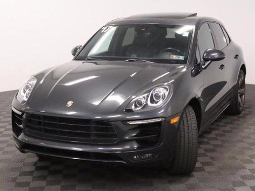 Volcano Grey Metallic 2017 Porsche Macan Macan GTS