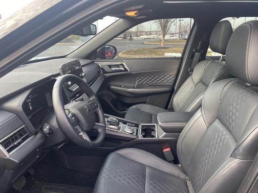 2024 Mitsubishi Outlander SEL Black Edition S-AWC