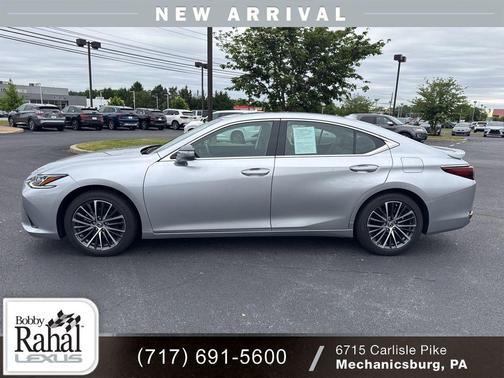 Iridium 2025 Lexus ES 300h Base