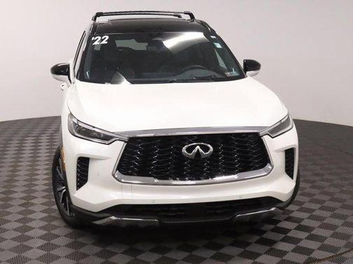Majestic White/Black Obsidian 2022 INFINITI QX60 AUTOGRAPH