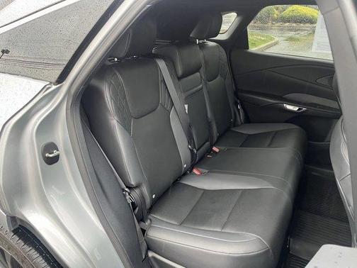 2025 Lexus RX 350 F SPORT Handling