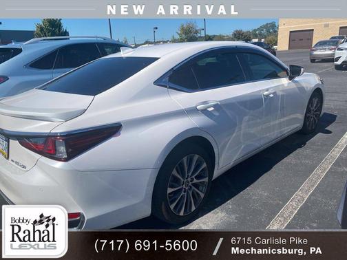 Eminent White Pearl 2021 Lexus ES 250 Base