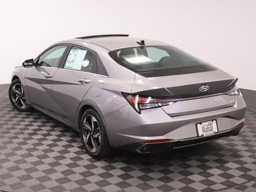 2021 Hyundai ELANTRA HEV Limited