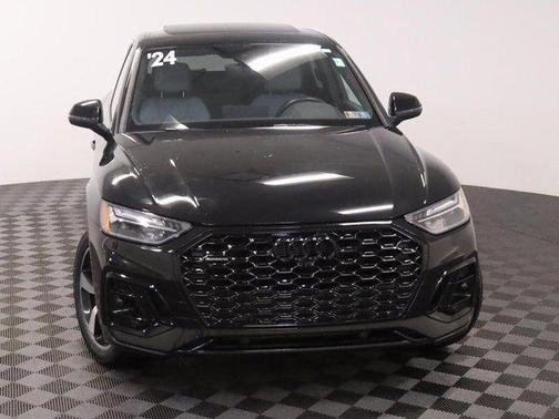 Mythos Black Metallic 2024 Audi Q5 45 S line Premium Plus