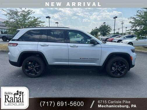 Silver Zynith 2025 Jeep Grand Cherokee Altitude