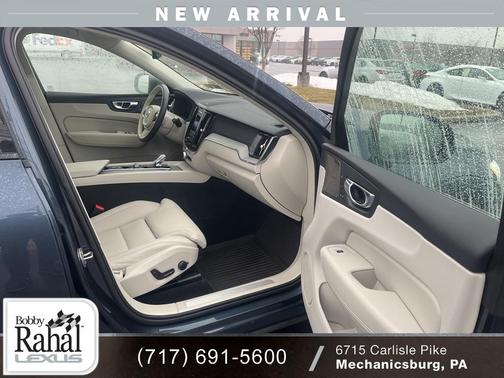 2025 Volvo XC60 B5 Ultra